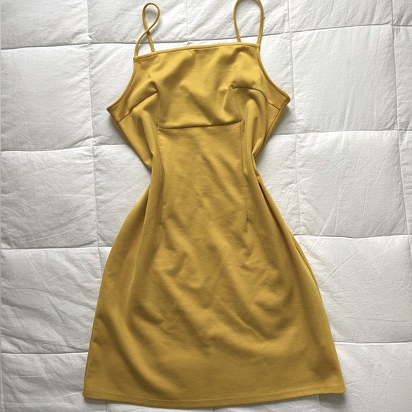Yellow Fitted Dress - Picture 1 of 3